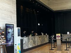 -九龙东皇冠假日酒店室外泳池