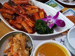 -唯成•韩国炭火烤肉 유성고기