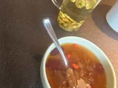 -蝴蝶里·粤菜·点心(滨江龙湖店)