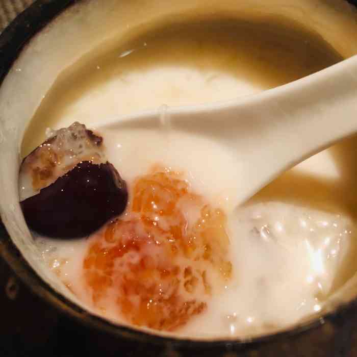 汤辰炖品(海信店)-"煲仔饭系列最近很喜欢吃煲仔饭 约上了小.