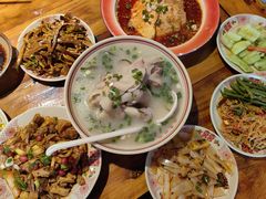-老方桌烂蹄花川菜馆(九龙坡店)