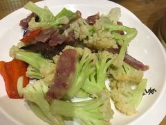 有机花菜炒腊味-粤色·老广州茶餐厅(河南商会大厦店)