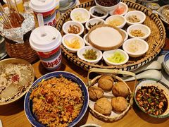 -包整·丝娃娃(一览甲秀楼风景店)