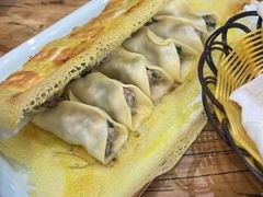 猪肉虾爬子锅贴-小船渔村·大连菜(明泽街店)