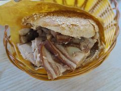 -洪峰浩老北京烧饼夹肉(角门路店)