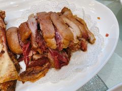 椒盐咸香蹄-碧丽宫大酒店(召稼楼店)