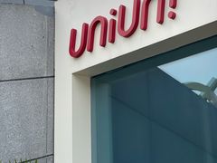 -UNI UNI(环亚凯瑟琳店)