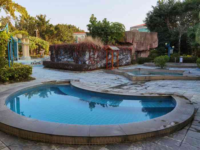 海滨温泉旅游度假区-"惠州探店&海滨温泉旅游度假区 交通: .