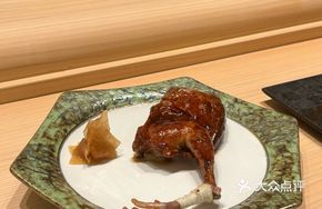 Charcoal-Grilled Chongming Pigeon Leg