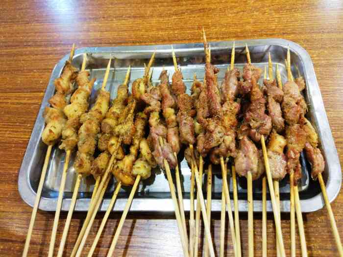 羊老大烧烤-"大晚上出去寻夜食确实是有点难度,基本上附.