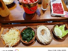 -黔有有贵州酸汤夺夺粉火锅(五味十字店)