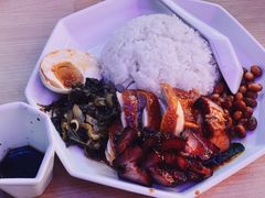 现烧叉烧拼豉油鸡-金戈戈香港豉油鸡(皇庭广场店)