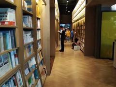 -诚品书店(敦南店)