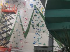 -绿壁虎攀岩基地(Tcar店)