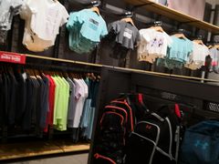 -UNDER ARMOUR(新燕莎奥莱店)