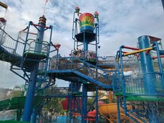 -泸州欢乐派海滩公园