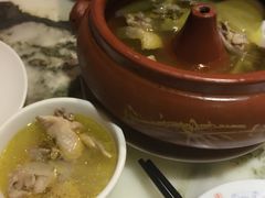 -蔼若春.传承三十年云南菜(金碧公园店)