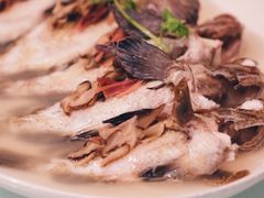 -壹零贰小馆(桂城石啃店)