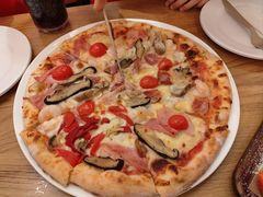 -城市大道红炉披萨烘焙坊