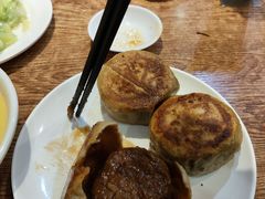 -清真吴记门钉肉饼·喜多利