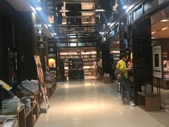 -新华书店(沙坪坝书城店)