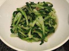 -鱼鲜饭香·招牌汽锅剁椒鱼头王