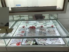 -翰佐蔡司小乐圆·依视路星趣控·暴龙眼镜折扣店