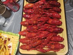 -肥肥虾庄·金牌油焖大虾(东湖欢乐谷店)