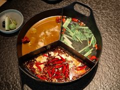 -三出山火锅(南京万象天地店)