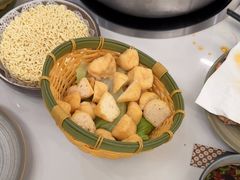 -喃喃椰·糟粕醋·椰子鸡火锅(七堡花园店)