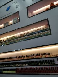 -美斯洛美甲美睫连锁店