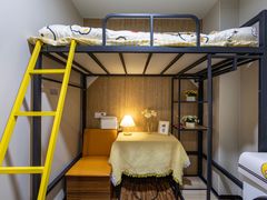 -魔方公寓(碧云国际店)