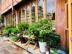 -猫的天空之城概念书店(丽江古城饮玉巷店)