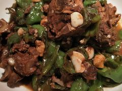 擂辣椒骨头肉-小隐人家(乐松店)
