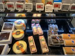 面包甜点陈列柜-盒马鲜生(龙德广场店)