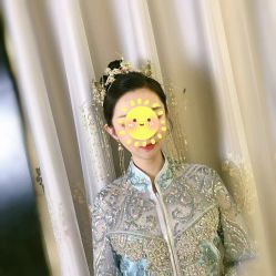 -艾米丽婚纱礼服