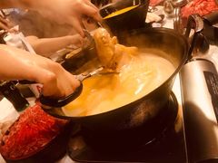 -鲜入围煮花胶鸡海鲜火锅