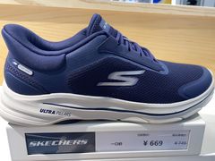 -SKECHERS 斯凯奇(上海国际时尚中心店)