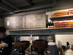 -Wagas沃歌斯(百盛优客店)