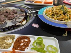 -牛味道炭火烤肉(湖前总店)