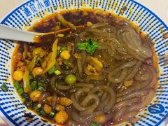 大勺肉酱酸辣粉-遇见小面(凯德广场店)