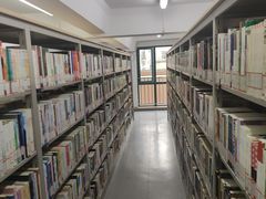 -上海市静安区图书馆(新闸路馆)