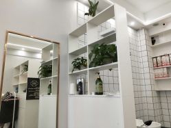 -V8潮牌·接发烫染连锁