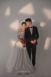 -莫兰迪婚纱摄影