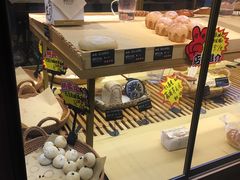 -啊噗吐呦现场烘焙(麦凯乐店)