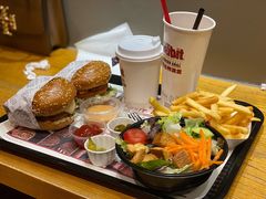 -The Habit Burger Grill 哈比特汉堡(爱琴海店)