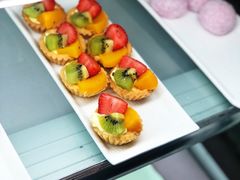 -亚洲国际大酒店·云顶阁旋转自助餐厅