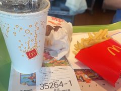 -麦当劳(乳山路店)