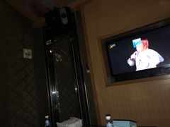 -GAGA主题量贩式KTV平价店(工大店)