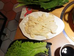 -尚品小土屋涮毛肚(李沧万达店)